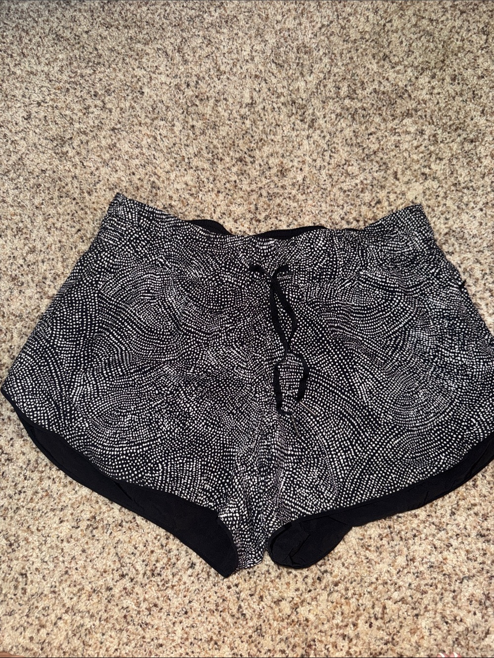 Lululemon Women’s Reversible Shorts